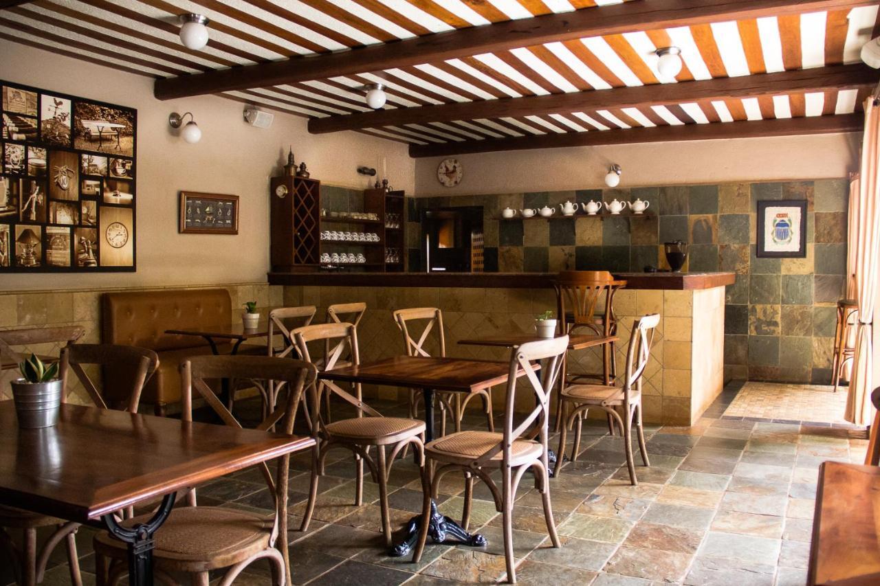 Hotel Bougainviller Kampala Kültér fotó