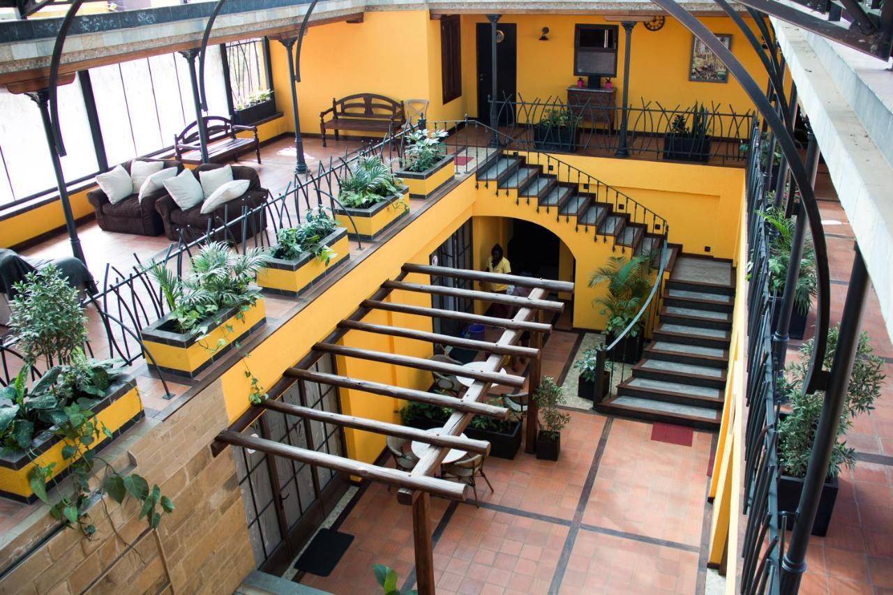Hotel Bougainviller Kampala Kültér fotó